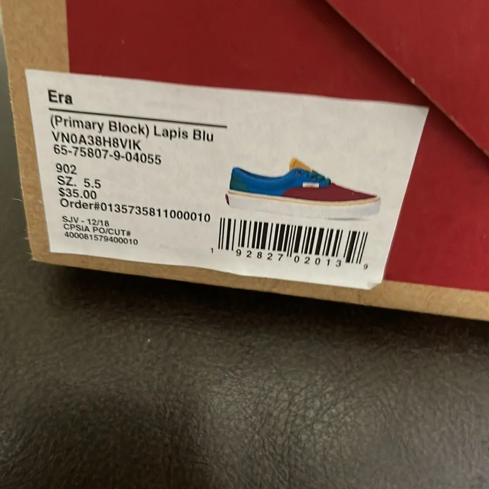 Vans - Picture 4 of 4